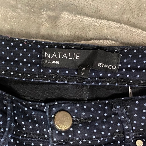 RW & Co jegging style jeans - Picture 6 of 6